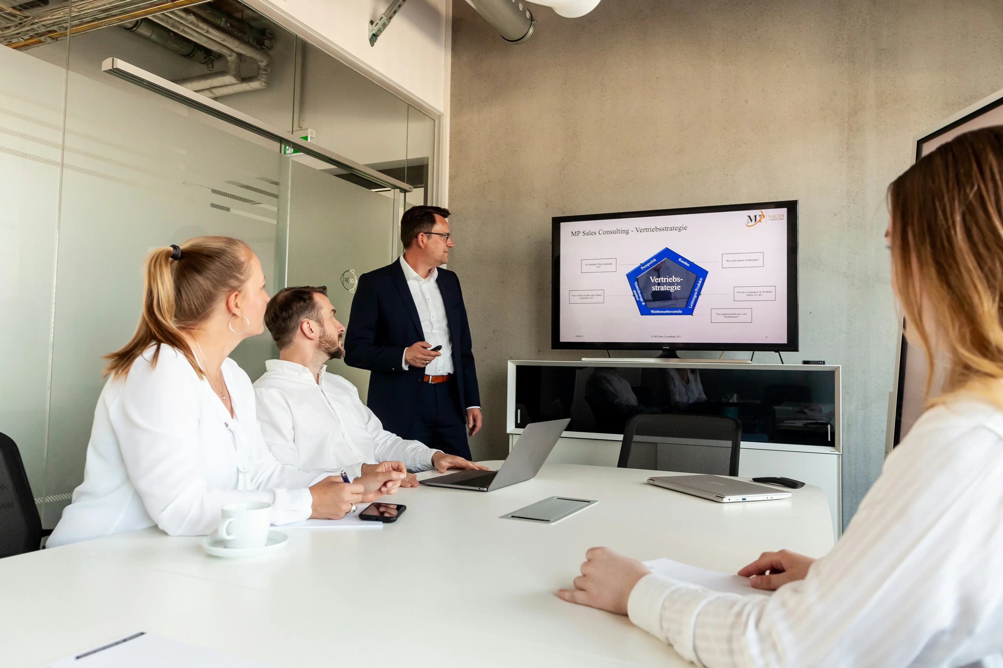 IPTV for Small Businesses: Waiting Rooms, Cafes, Gyms and Offices